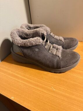 Bzees Gray Suede Faux-Fur Lined Ankle Booties